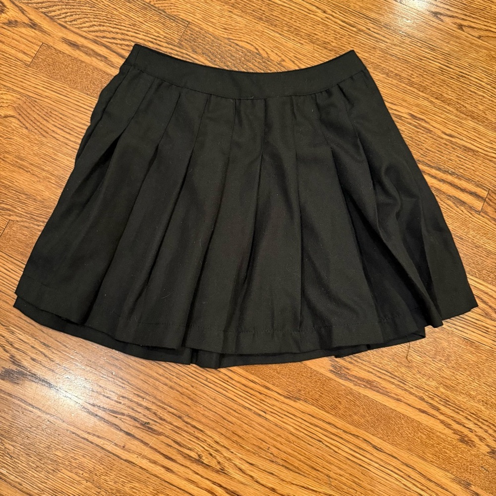 Black Mini Pleated Skirt - Picture 1 of 2